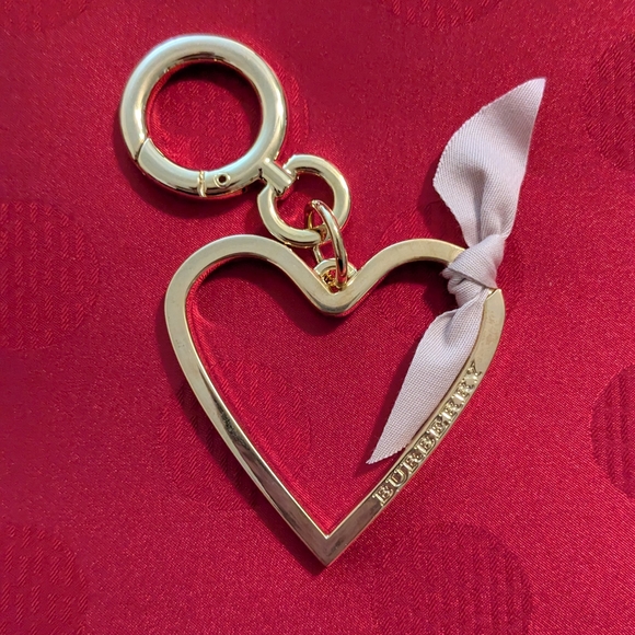 Burberry Accessories - 🆕 Burberry Gold Heart Bag Charm Keyring with Pink Ribbon New In Box